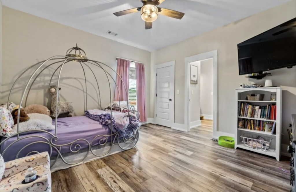barndominium girls bedroom
